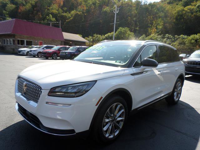 Used 2022 Lincoln Corsair AWD w/ Premium Package image 3