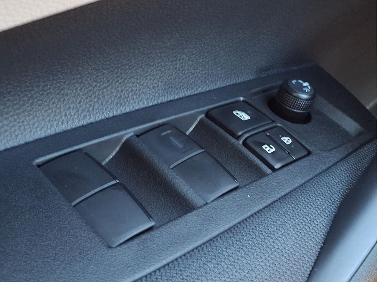 Certified 2026 Toyota Corolla SE FWD image 25