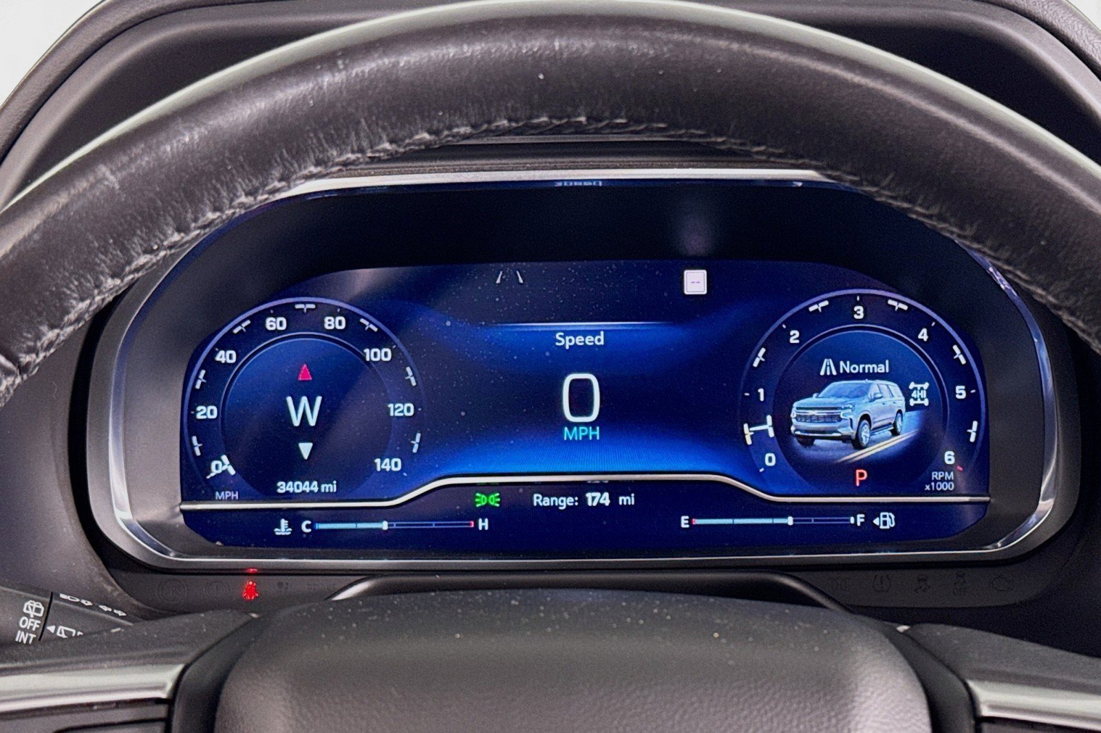 Used 2023 Chevrolet Tahoe Z71 w/ Luxury Package image 19