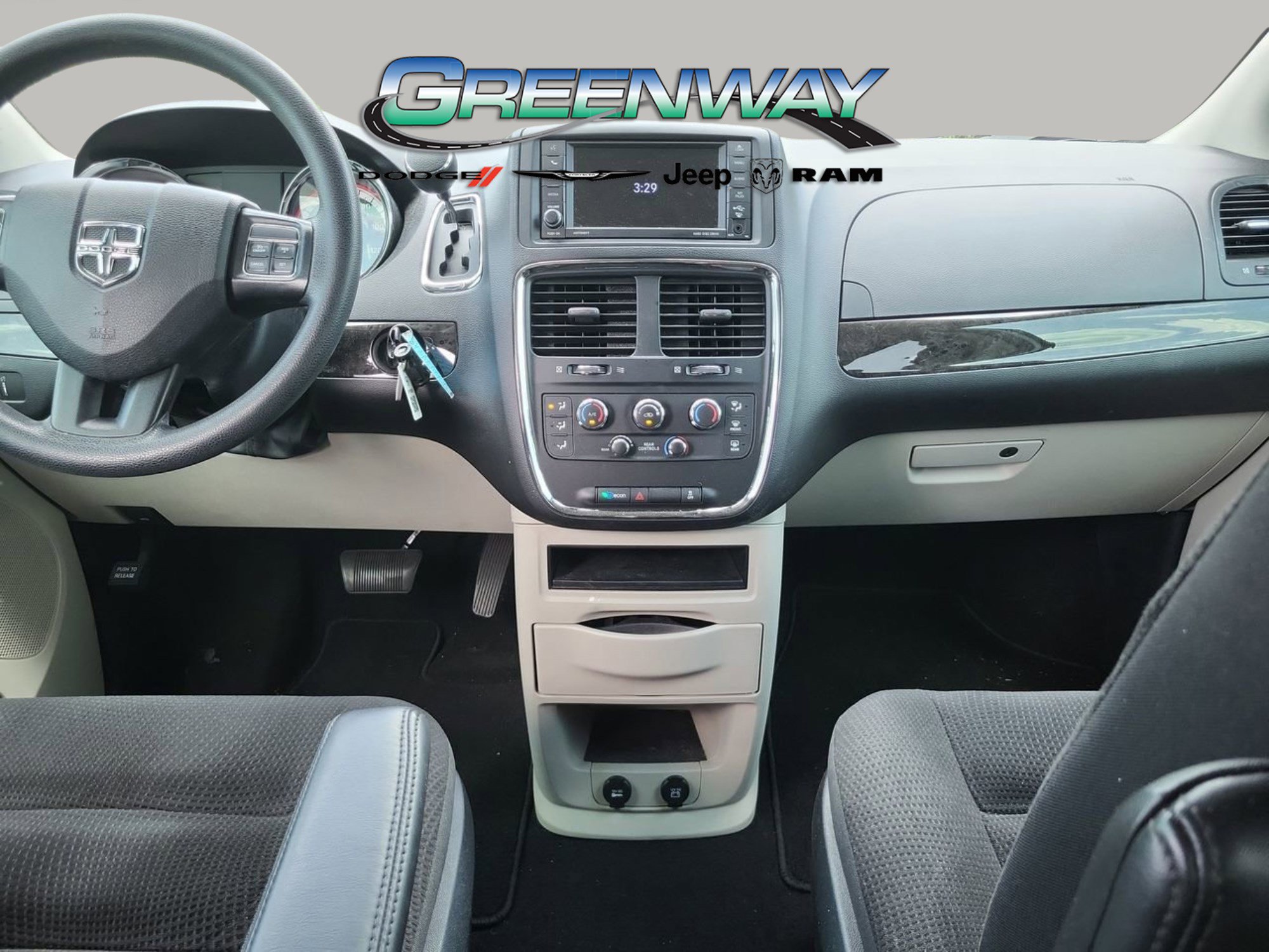 Used 2019 Dodge Grand Caravan SE FWD image 11