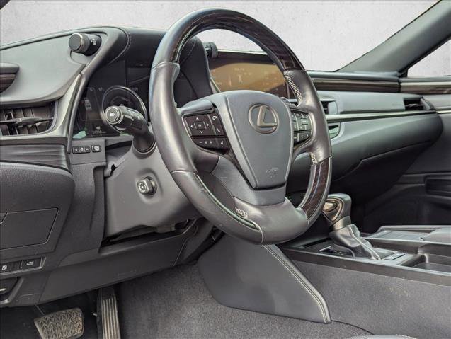 Used 2019 Lexus ES 300h ES 300h w/ Premium Package image 9