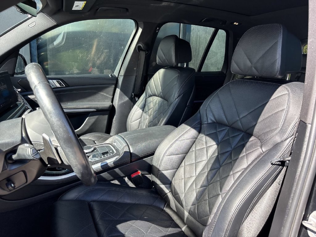 Certified 2024 BMW X5 xDrive40i w/ M Sport Package AWD/4WD image 11