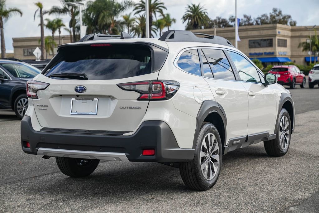 New 2025 Subaru Outback Limited image 4