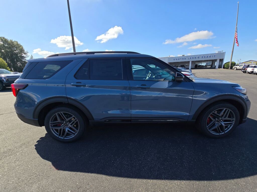New 2025 Ford Explorer ST w/ Sun And Sound Package image 5