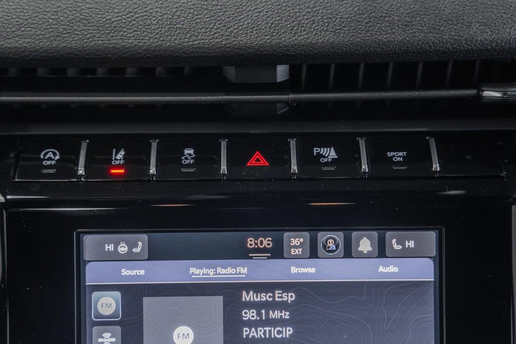 New 2025 Jeep Grand Cherokee Altitude image 20