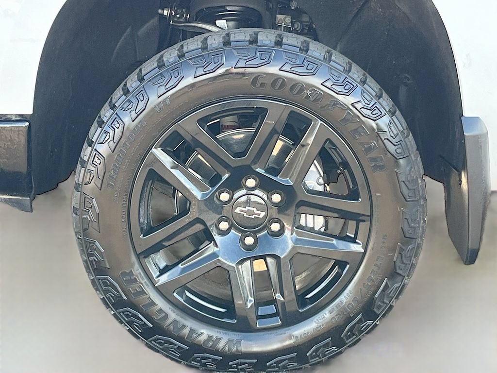 Used 2024 Chevrolet Silverado 1500 Custom Trail Boss w/ LPO, Dark Essentials Package AWD/4WD image 29