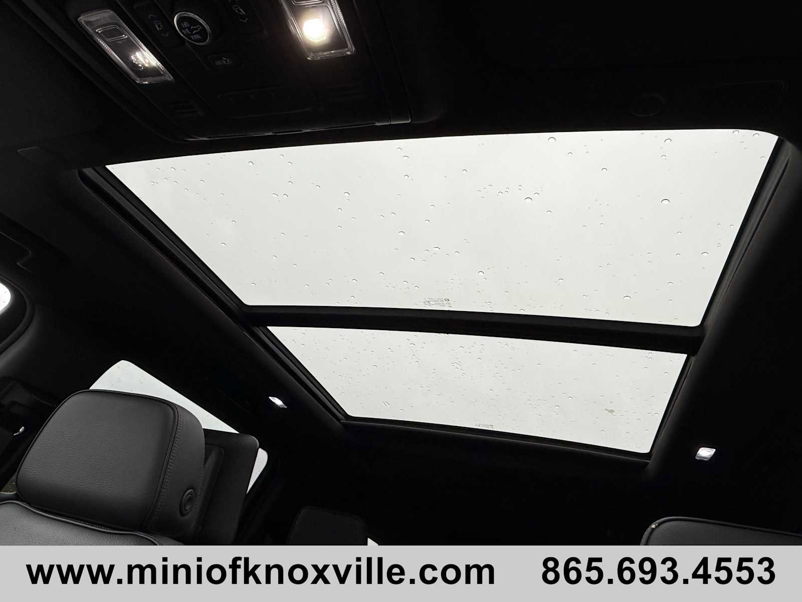 Used 2021 GMC Yukon XL Denali w/ Denali Premium Package image 27