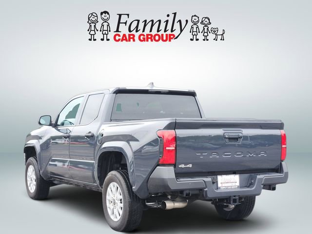 Used 2024 Toyota Tacoma SR AWD/4WD image 3