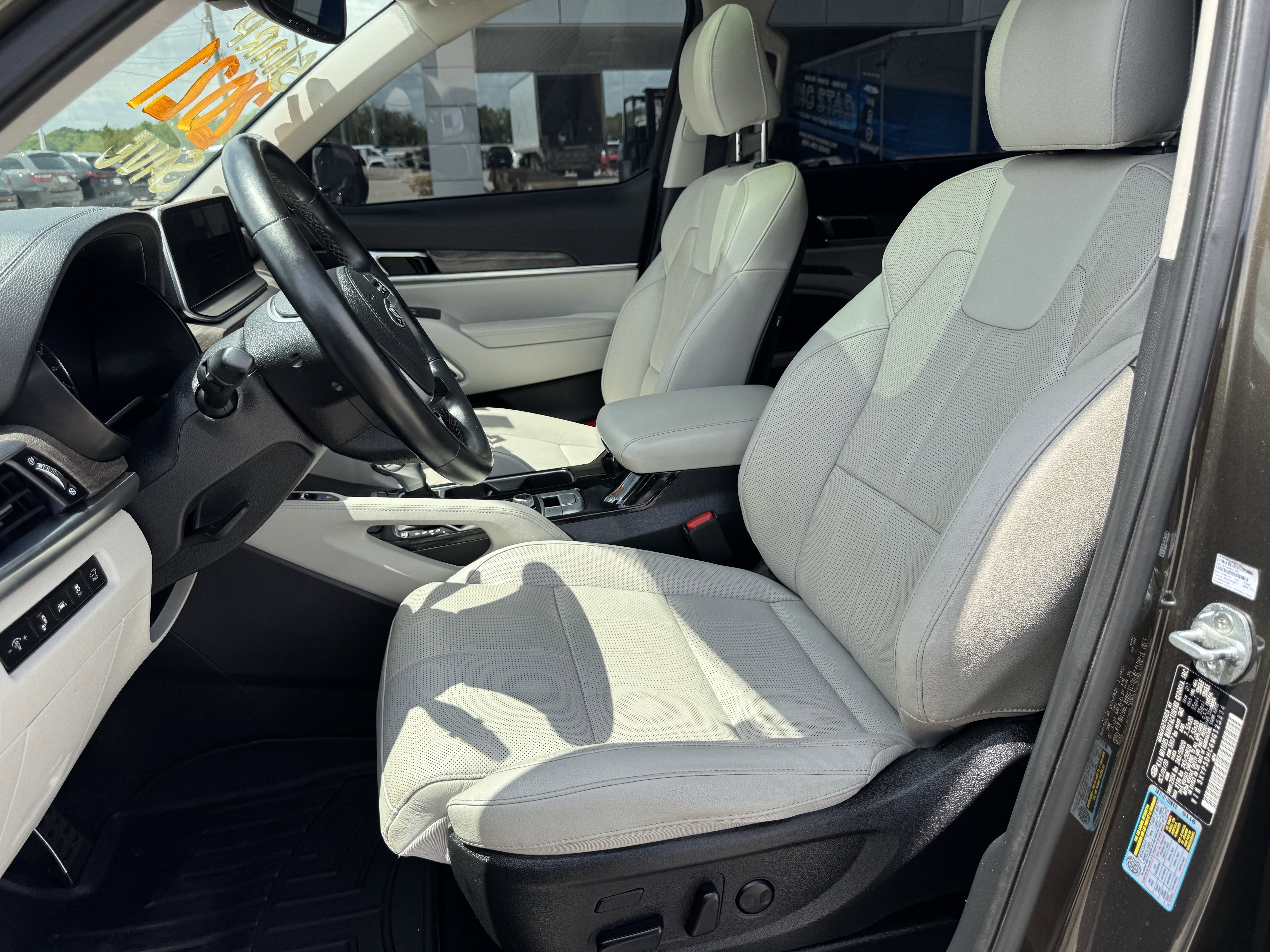 Used 2021 Kia Telluride SX w/ Nightfall Edition Package AWD/4WD image 28