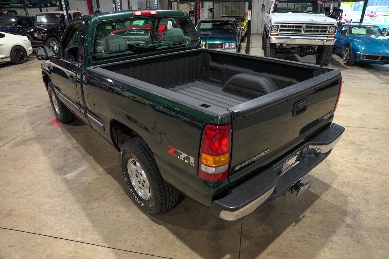 Used 2001 Chevrolet Silverado 1500 LS w/ Off-Road Chassis Pkg AWD/4WD image 16