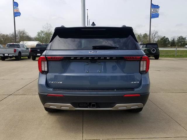 Certified 2025 Ford Explorer Active w/ Active Comfort Package AWD/4WD image 3