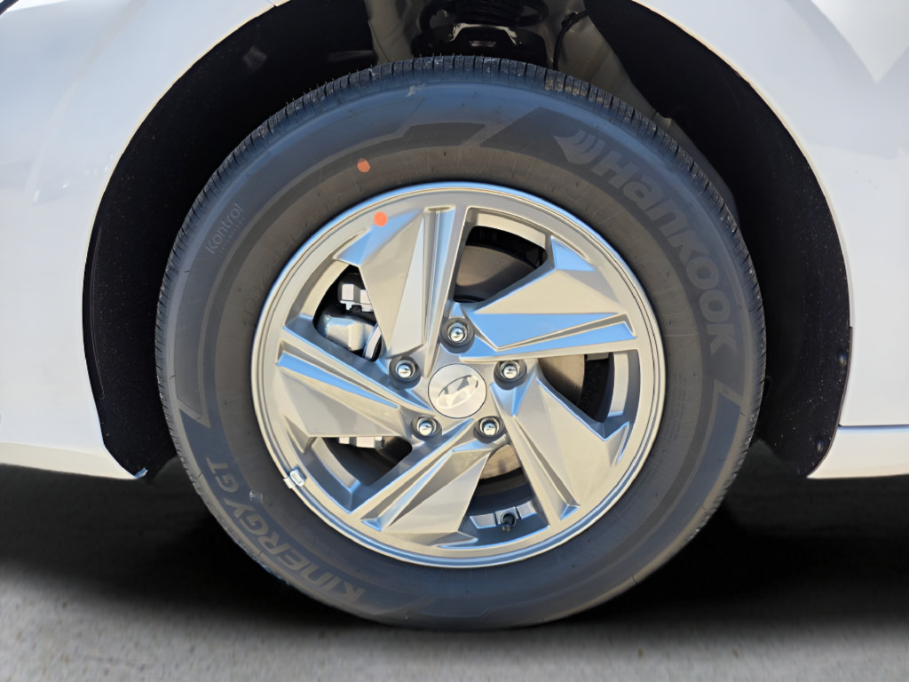 New 2026 Hyundai Elantra SE FWD image 23