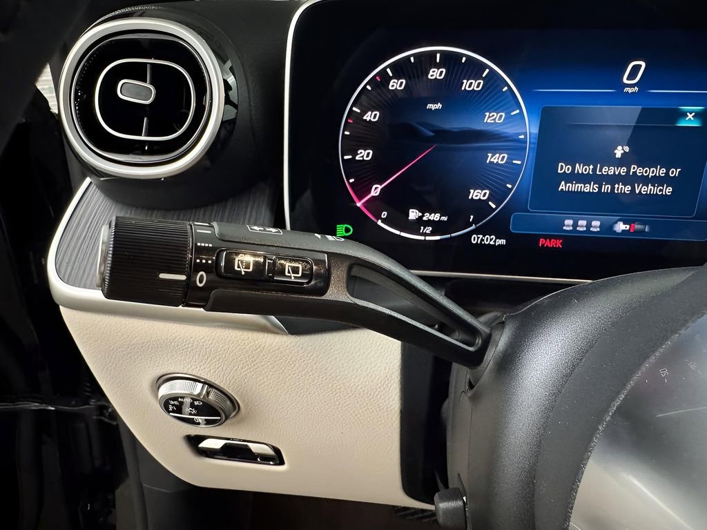 Used 2025 Mercedes-Benz GLC 300 GLC 300 image 20