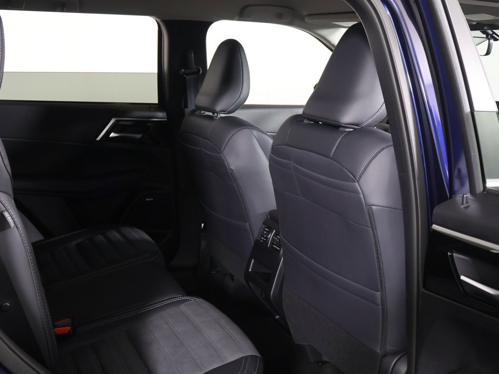 New 2026 Mitsubishi Outlander SE FWD image 29