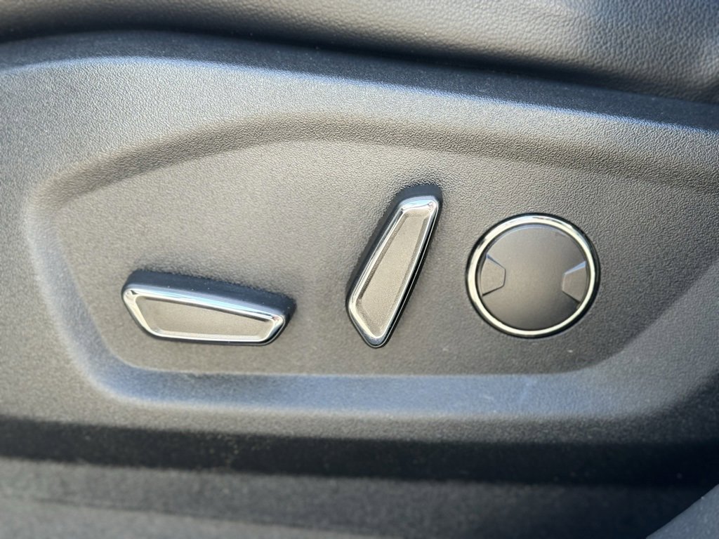 Used 2018 Ford Edge SEL w/ Equipment Group 201A image 22