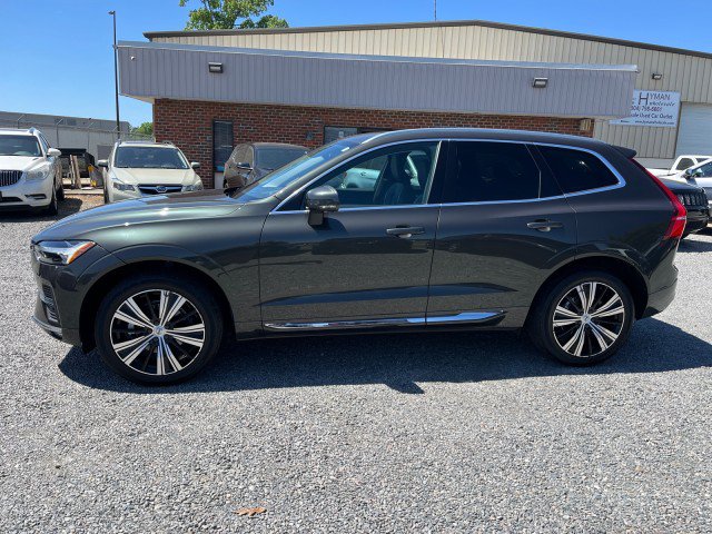 Used 2022 Volvo XC60 B5 Inscription w/ Protection Package Premier FWD image 1