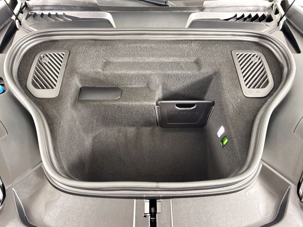 Used 2025 Porsche Macan Electric RWD image 29