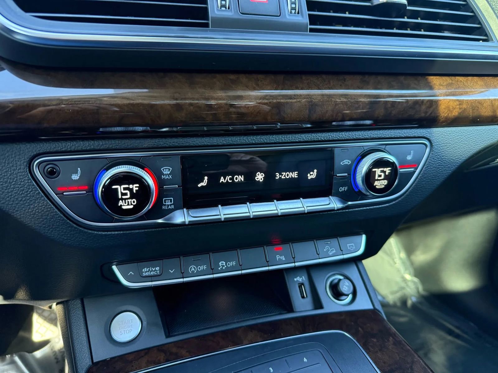 Used 2020 Audi Q5 2.0T Premium AWD/4WD image 19