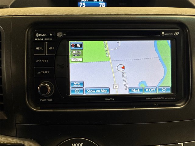 Used 2014 Toyota Sienna XLE image 18