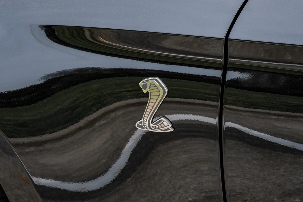 Used 2020 Ford Mustang Shelby GT500 w/ Carbon Fiber Track Pack RWD image 48