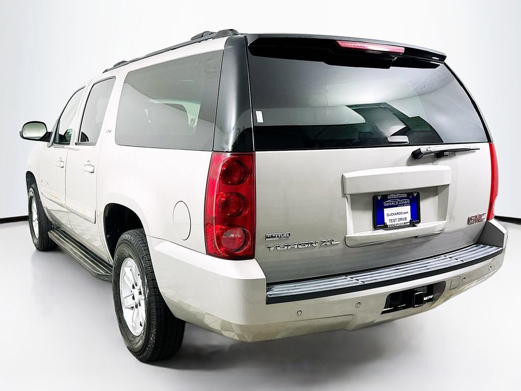 Used 2007 GMC Yukon XL SLT w/ SLT Preferred Equipment Group RWD image 6