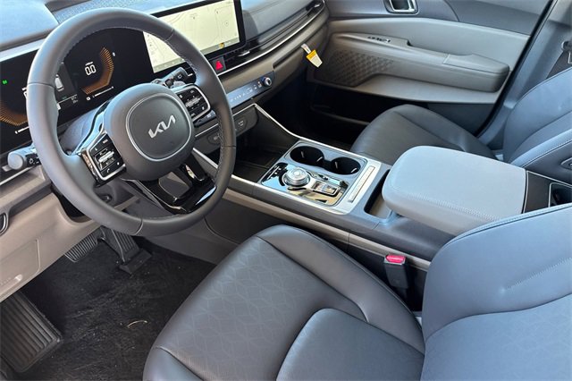 New 2026 Kia Carnival EX image 11
