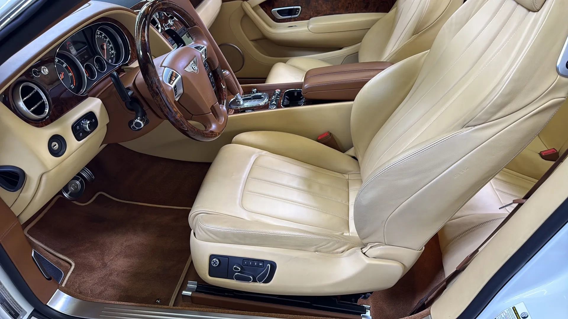 Used 2012 Bentley Continental GT AWD/4WD image 14