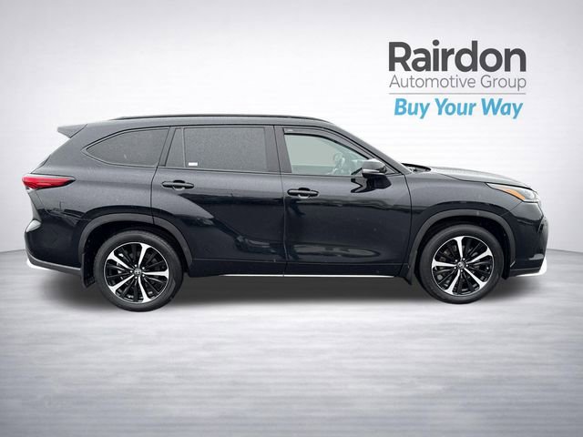 Used 2021 Toyota Highlander XSE image 10