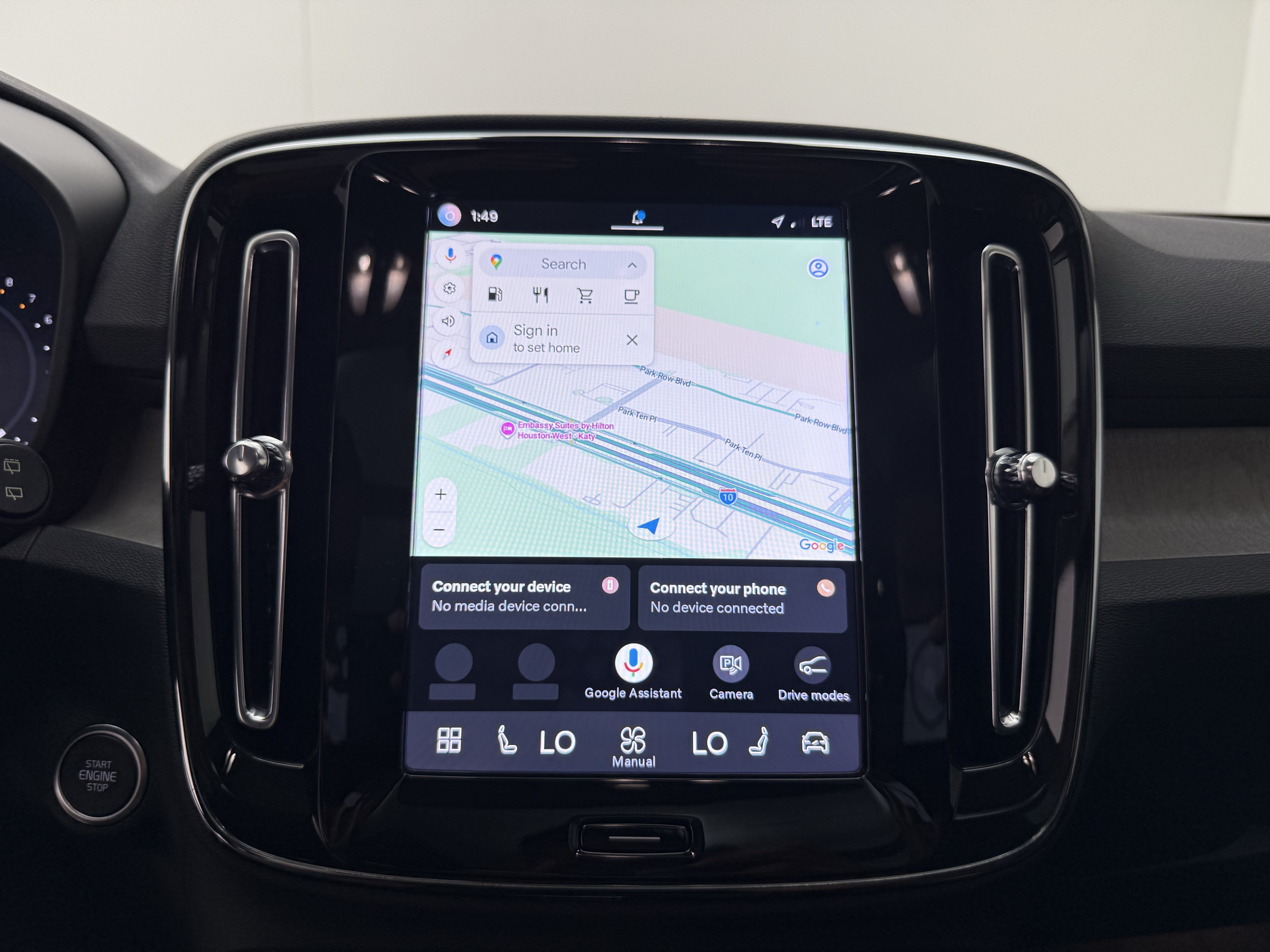 Certified 2025 Volvo XC40 B5 Ultra AWD/4WD image 20