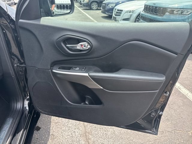 Used 2020 Jeep Cherokee High Altitude AWD/4WD image 28