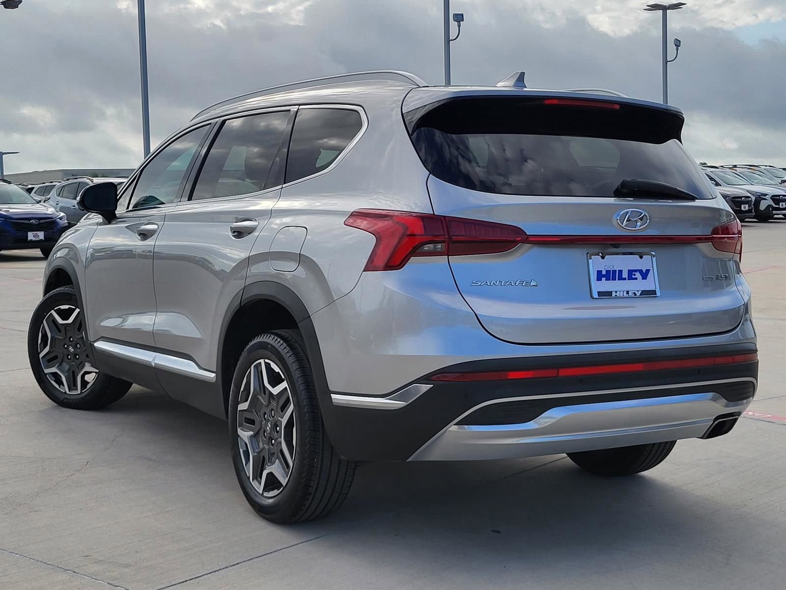 Used 2022 Hyundai Santa Fe Limited AWD/4WD image 3
