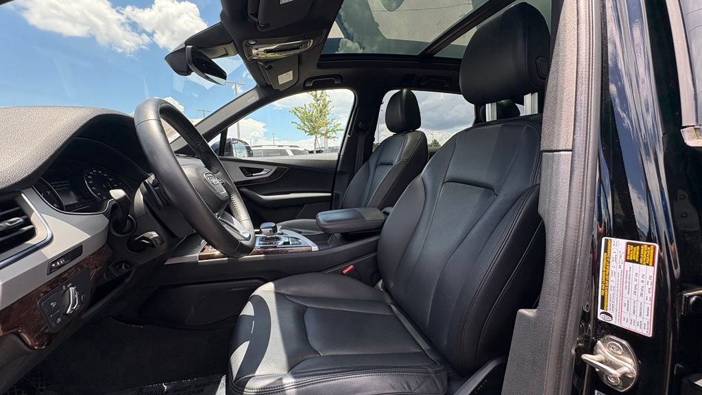 Used 2019 Audi Q7 2.0T Premium w/ Convenience Package AWD/4WD image 14