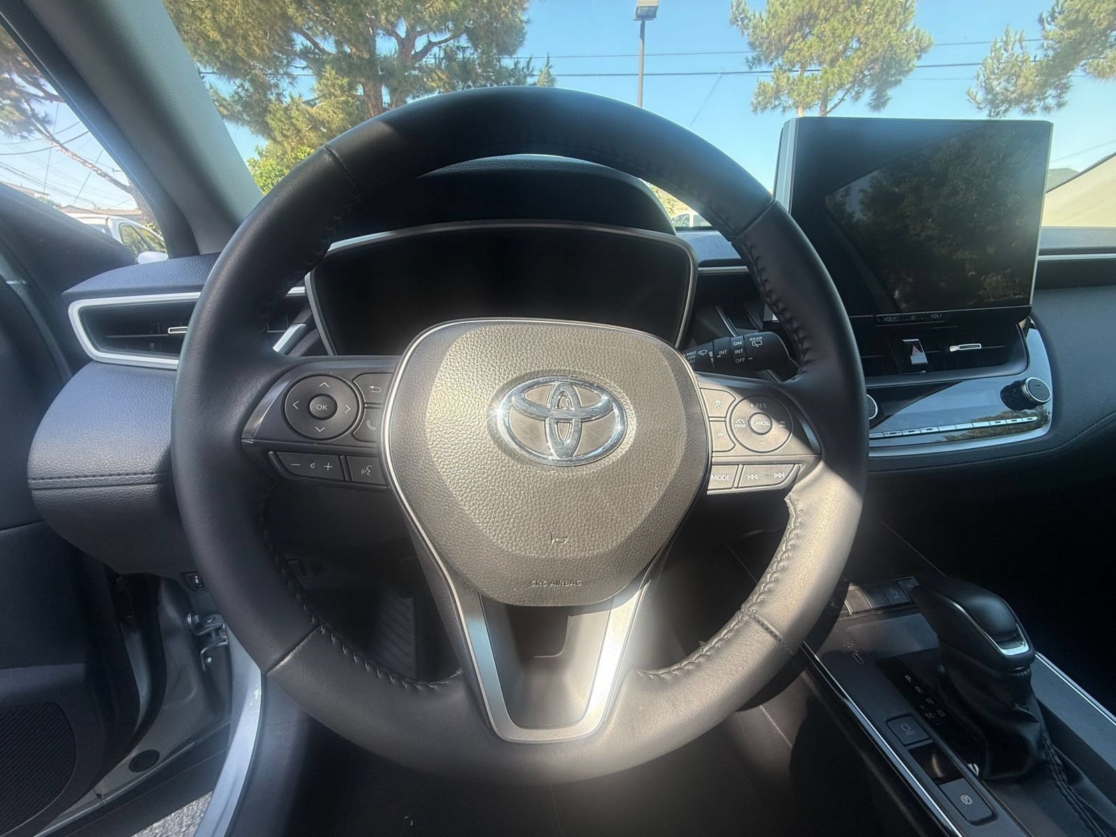 Used 2026 Toyota Corolla Cross XLE FWD image 24