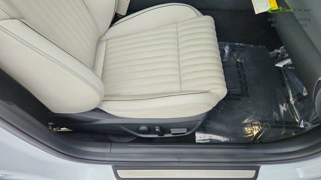 Used 2025 Genesis G70 3.3T Advanced AWD/4WD image 24