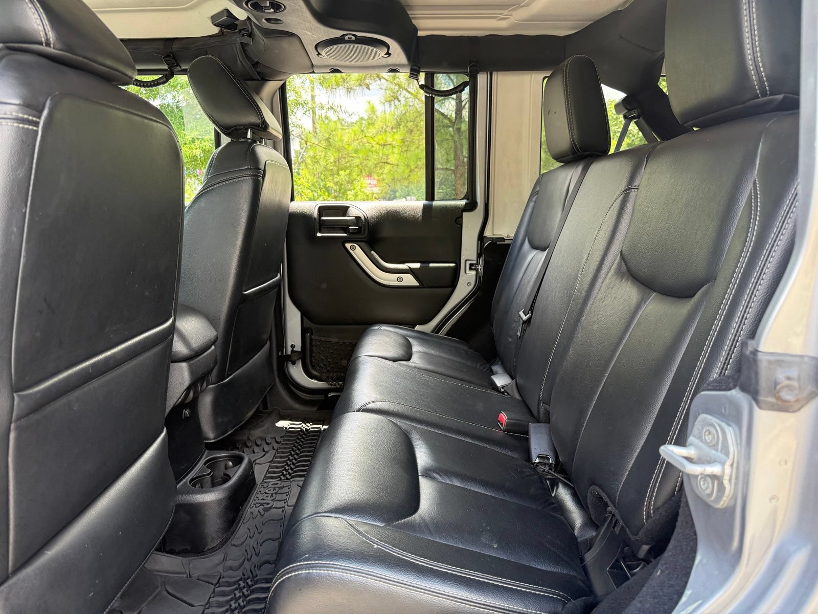 Used 2014 Jeep Wrangler Unlimited Rubicon w/ Dual Top Group AWD/4WD image 35