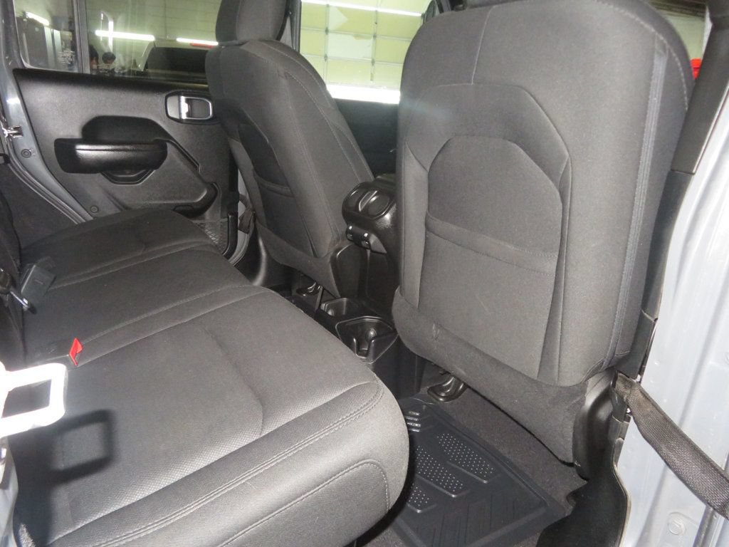 Used 2019 Jeep Wrangler Unlimited Sport AWD/4WD image 28