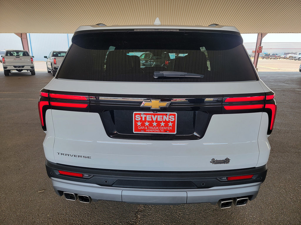 Used 2025 Chevrolet Traverse LT FWD image 8