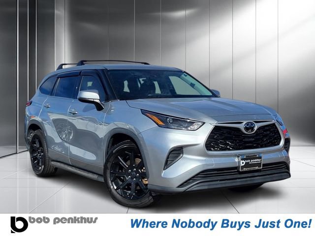 Used 2022 Toyota Highlander L image 1
