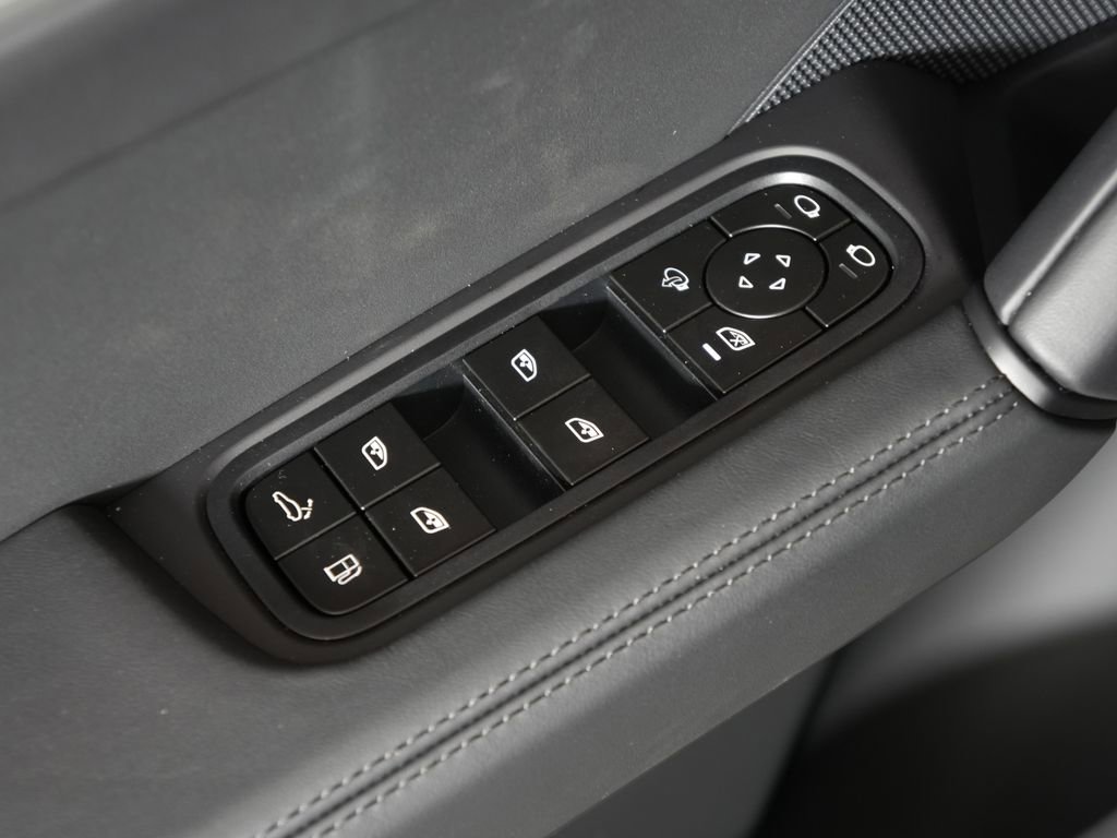 New 2026 Porsche Cayenne S AWD/4WD image 16
