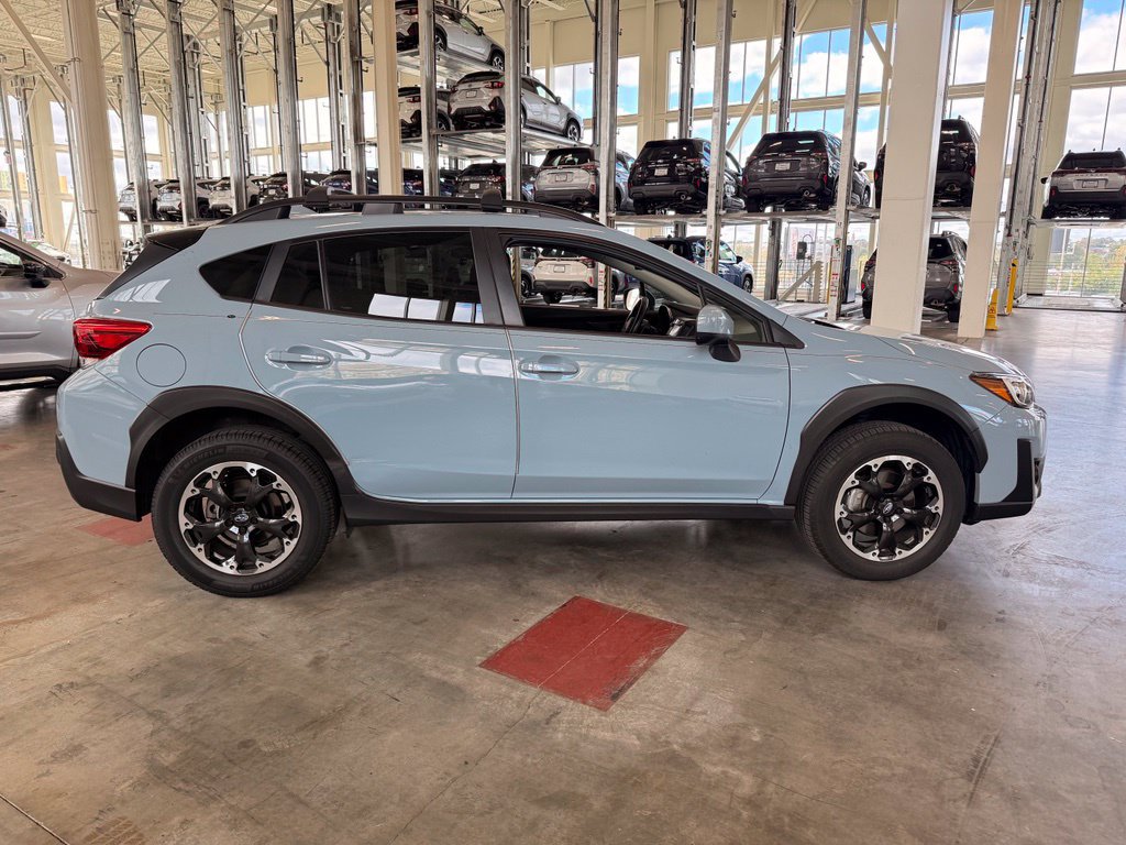 Used 2021 Subaru Crosstrek 2.0i Premium w/ Moonroof Package AWD/4WD image 2