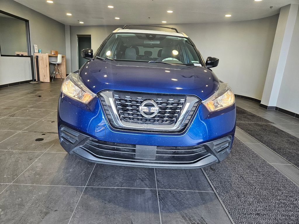 Used 2020 Nissan Kicks SV w/ Exterior Package image 2