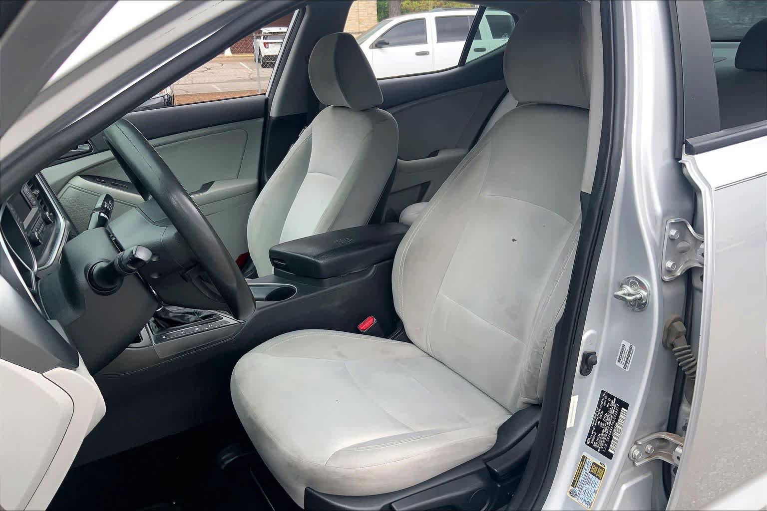 Used 2014 Kia Optima LX FWD image 8