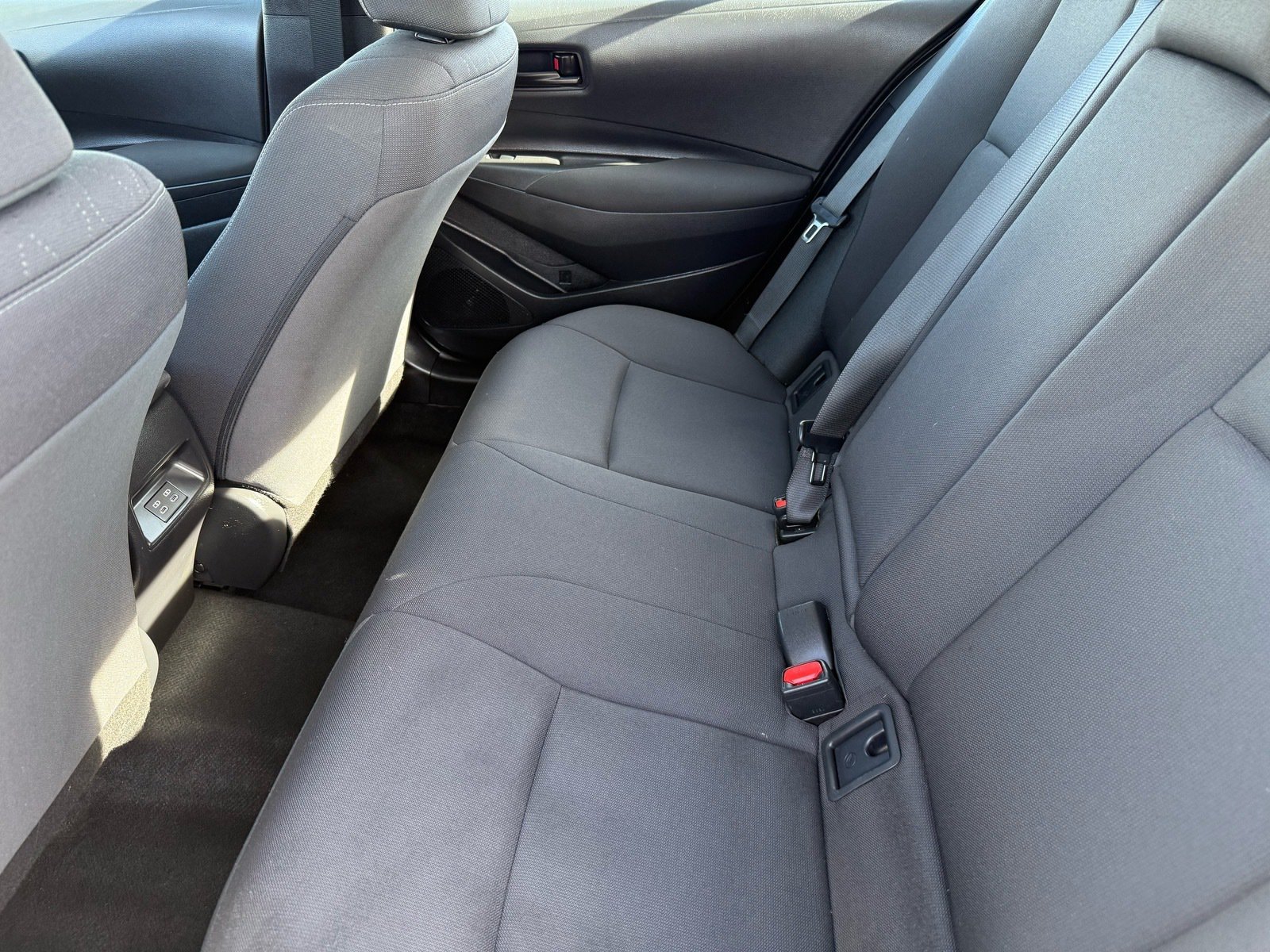 Used 2025 Toyota Corolla LE FWD image 26