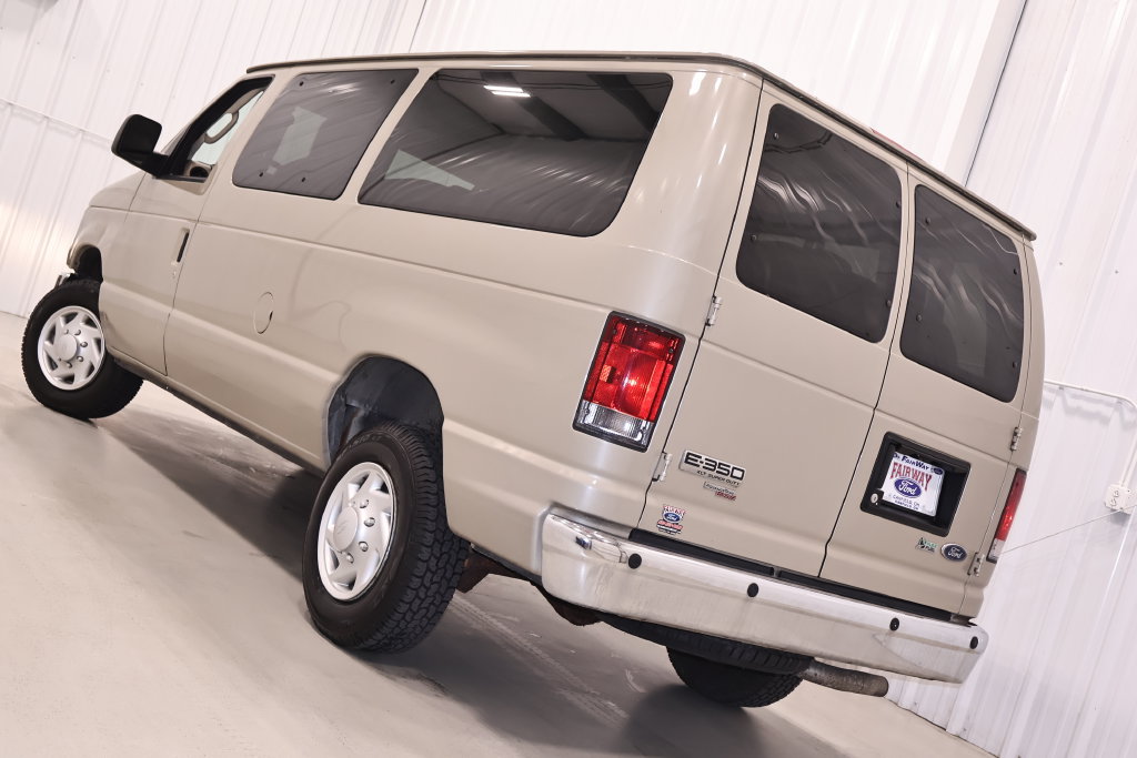 Used 2009 Ford E-350 and Econoline 350 XL RWD image 25