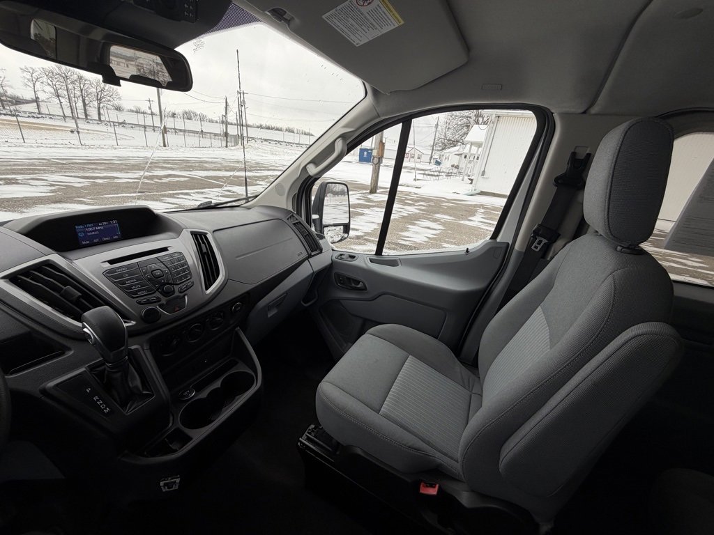 Used 2015 Ford Transit 150 XLT image 45