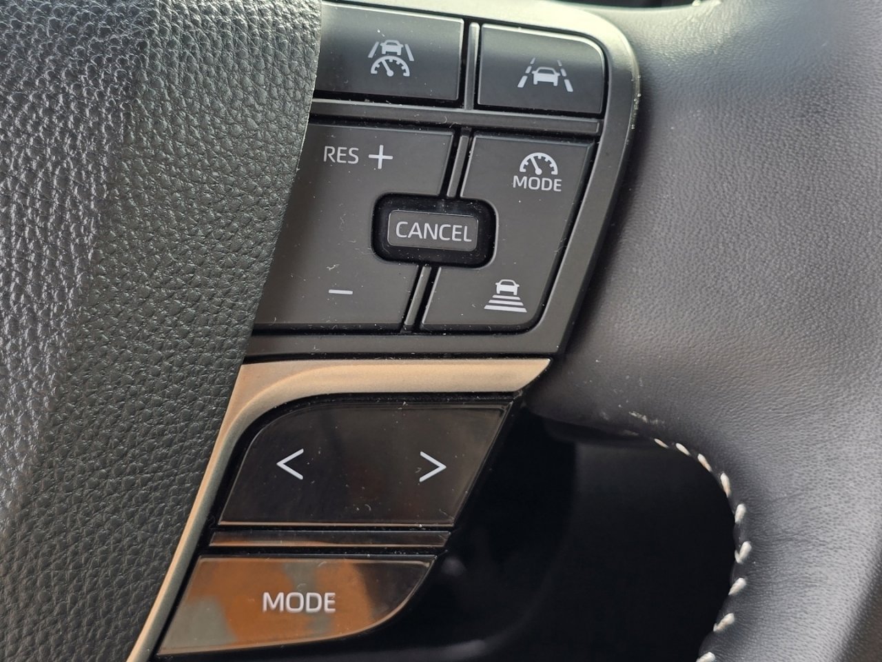 Certified 2025 Toyota Camry SE image 23