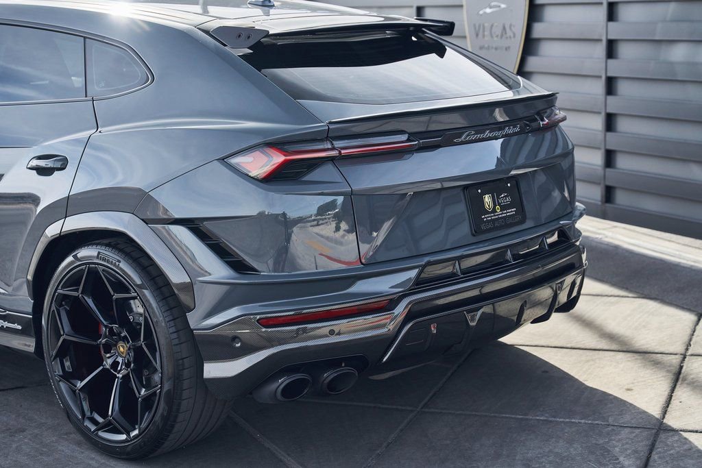 Used 2024 Lamborghini Urus Performante image 16