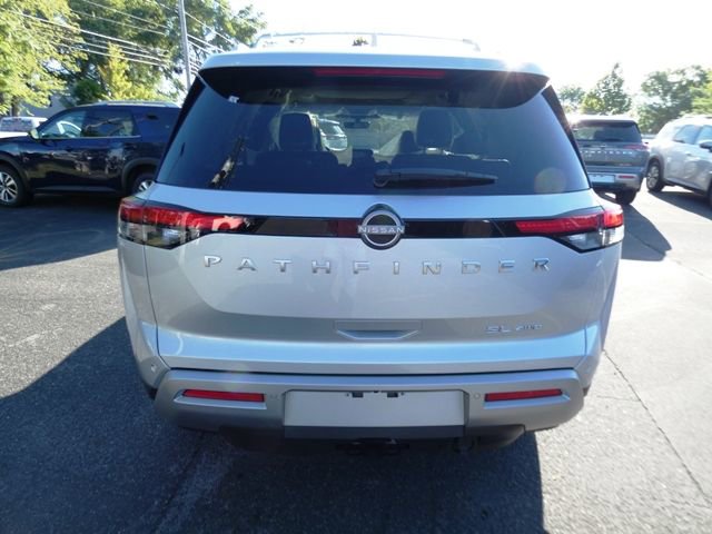 New 2025 Nissan Pathfinder SL w/ SL Premium Package image 4