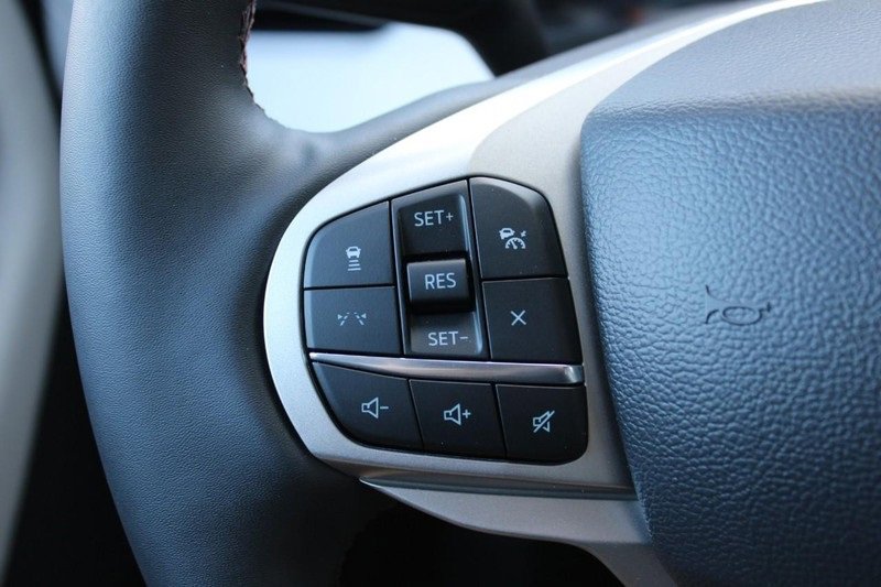 New 2025 Ford Explorer Active w/ Active Comfort Package image 12