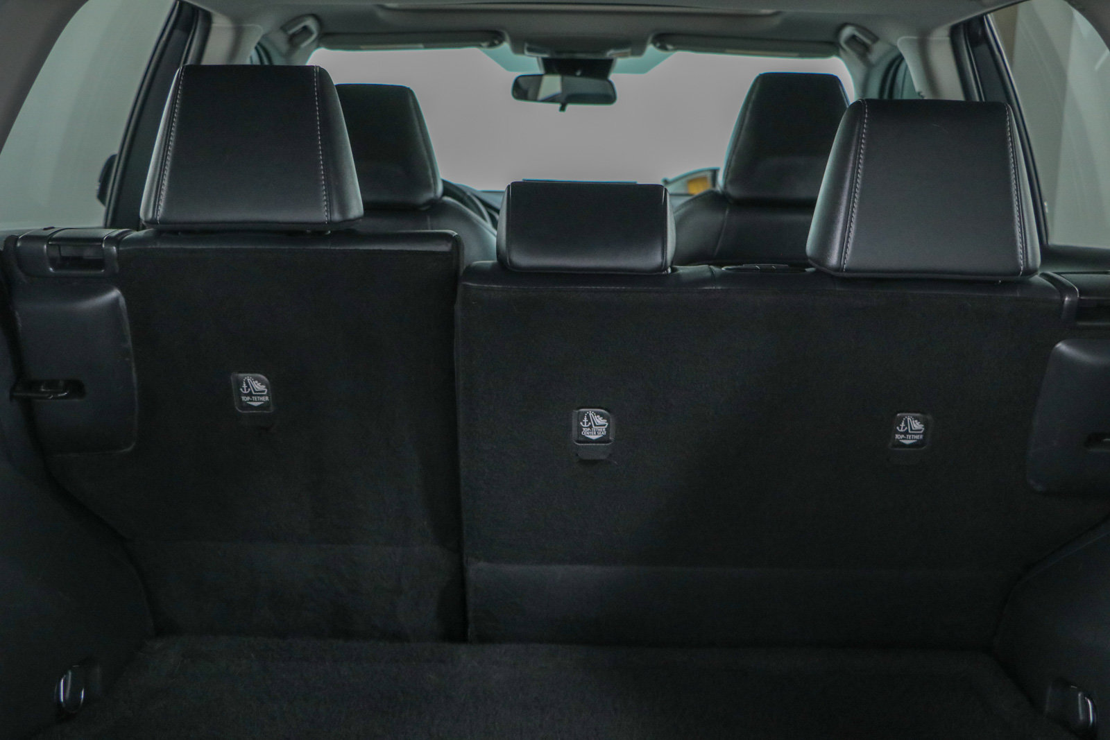 Used 2022 Toyota RAV4 XLE Premium FWD image 29
